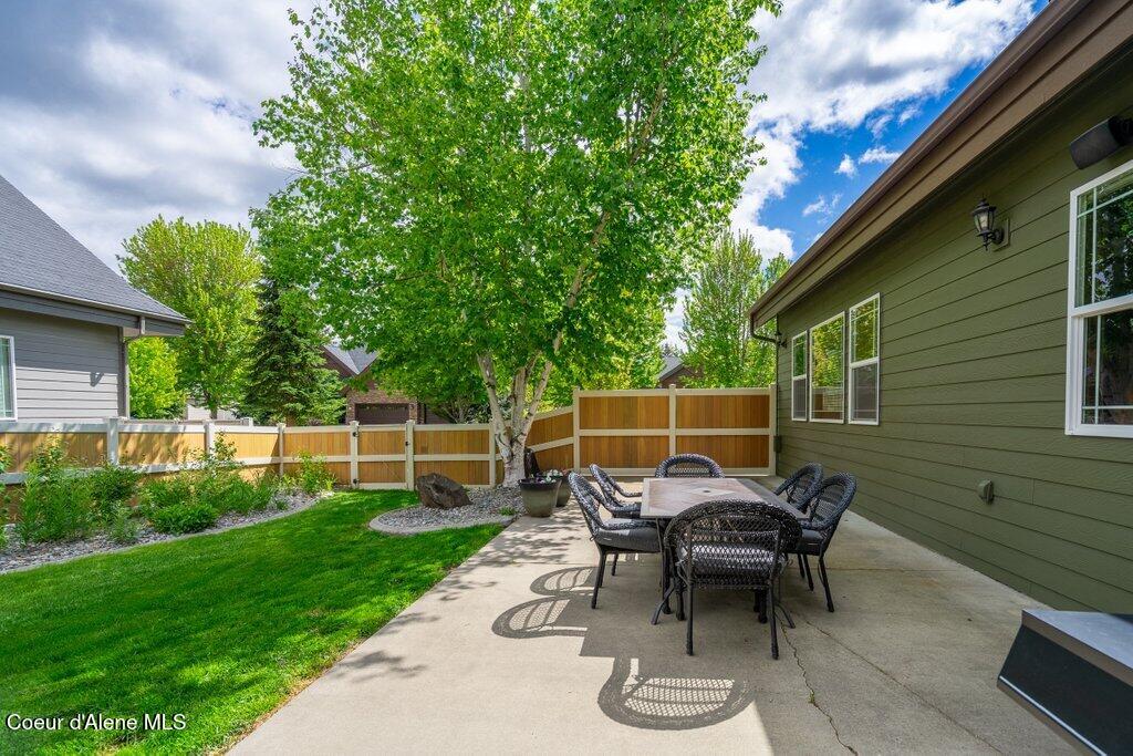 Hayden, Idaho, 83835, United States, 4 Bedrooms Bedrooms, ,3 BathroomsBathrooms,Residential,For Sale,2008091