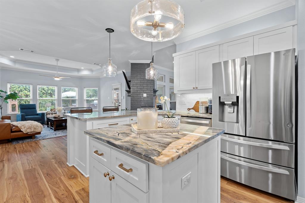 Waxahachie, Texas, 75165, United States, 3 Bedrooms Bedrooms, ,3 BathroomsBathrooms,Residential,For Sale,1987029