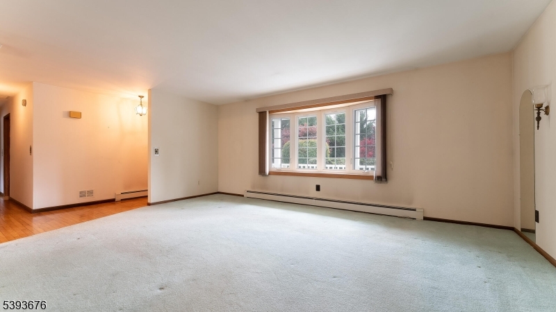 Kingwood Twp., New Jersey, 08867, United States, 3 Bedrooms Bedrooms, ,2 BathroomsBathrooms,Residential,For Sale,1988305