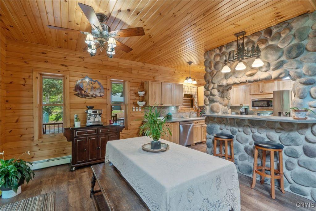 Cleveland, New York, 13042, United States, 4 Bedrooms Bedrooms, ,4 BathroomsBathrooms,Residential,For Sale,1821145