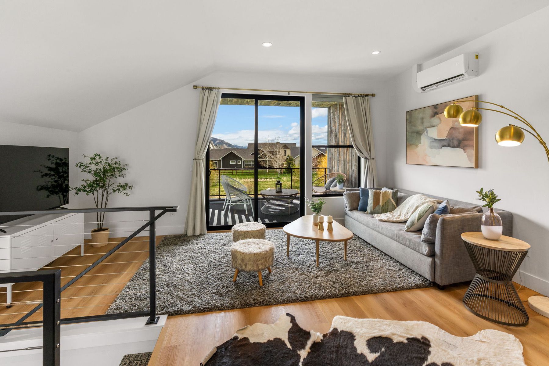  1492 Windrow Dr - 物件實景