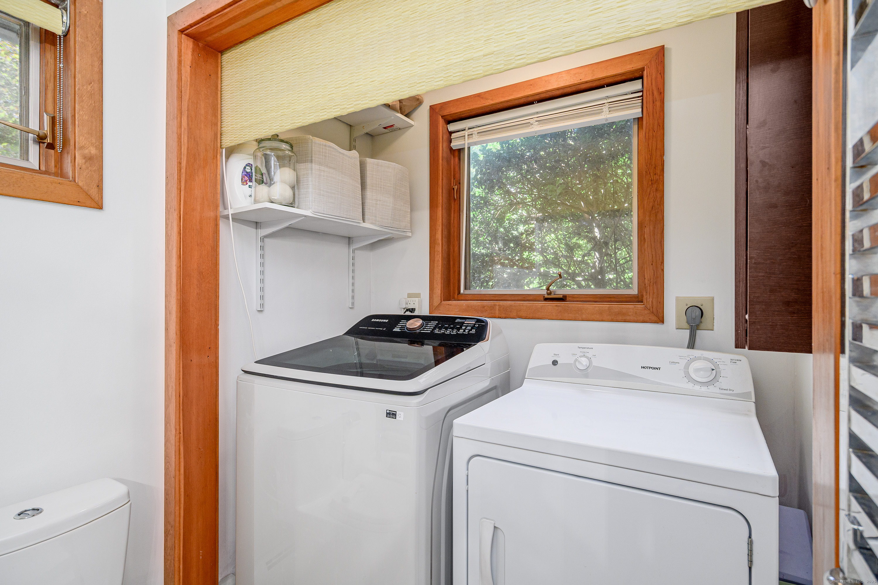 New Fairfield, Connecticut, 06812, United States, 3 Bedrooms Bedrooms, ,3 BathroomsBathrooms,Residential,For Sale,1966702