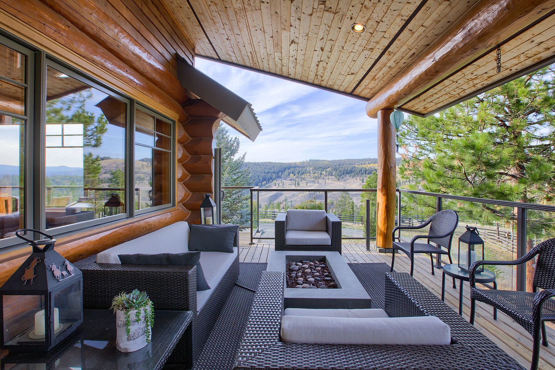  Custom Log Home - 物件實景