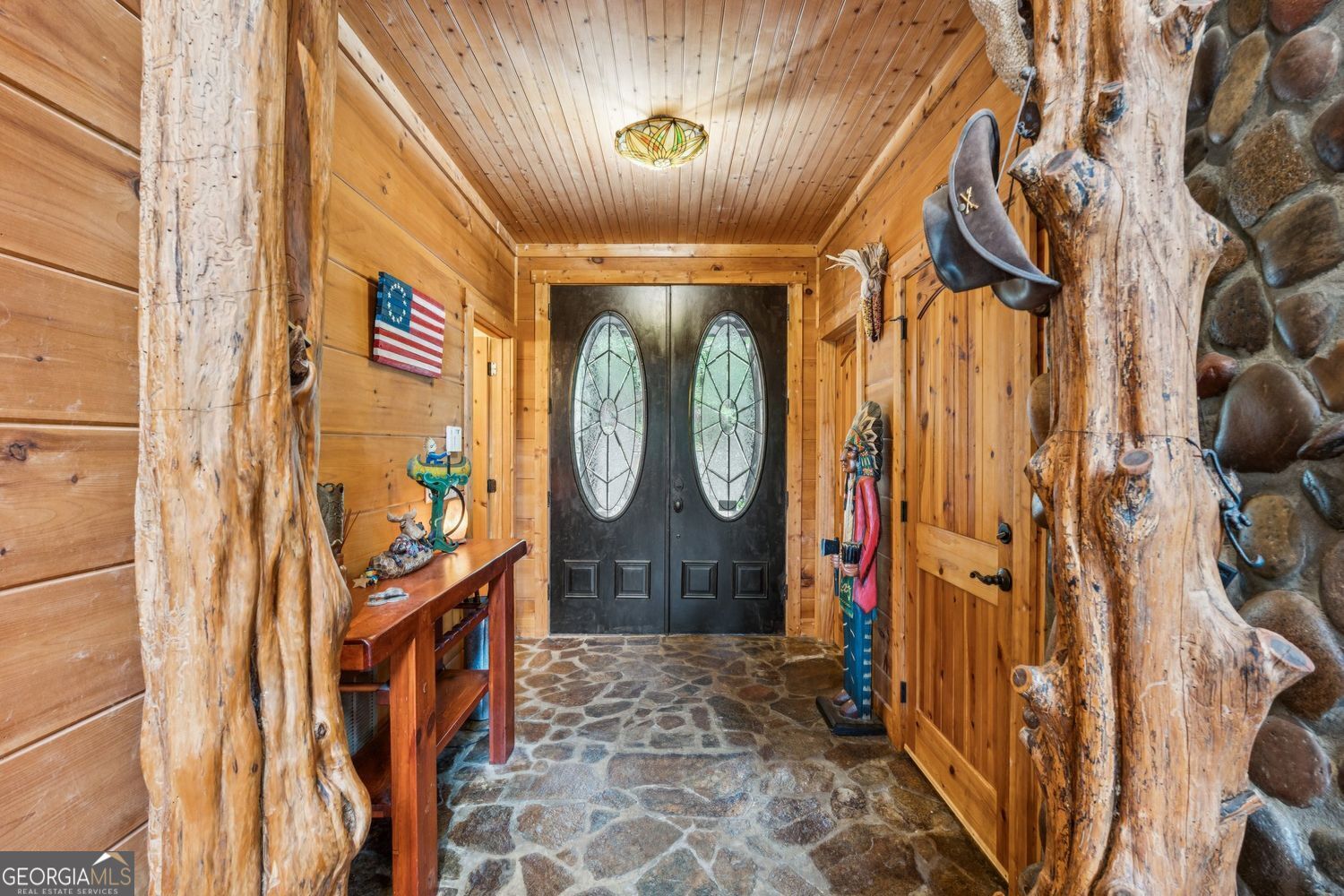 Ellijay, Georgia, 30540, United States, 3 Bedrooms Bedrooms, ,4 BathroomsBathrooms,Residential,For Sale,1952403