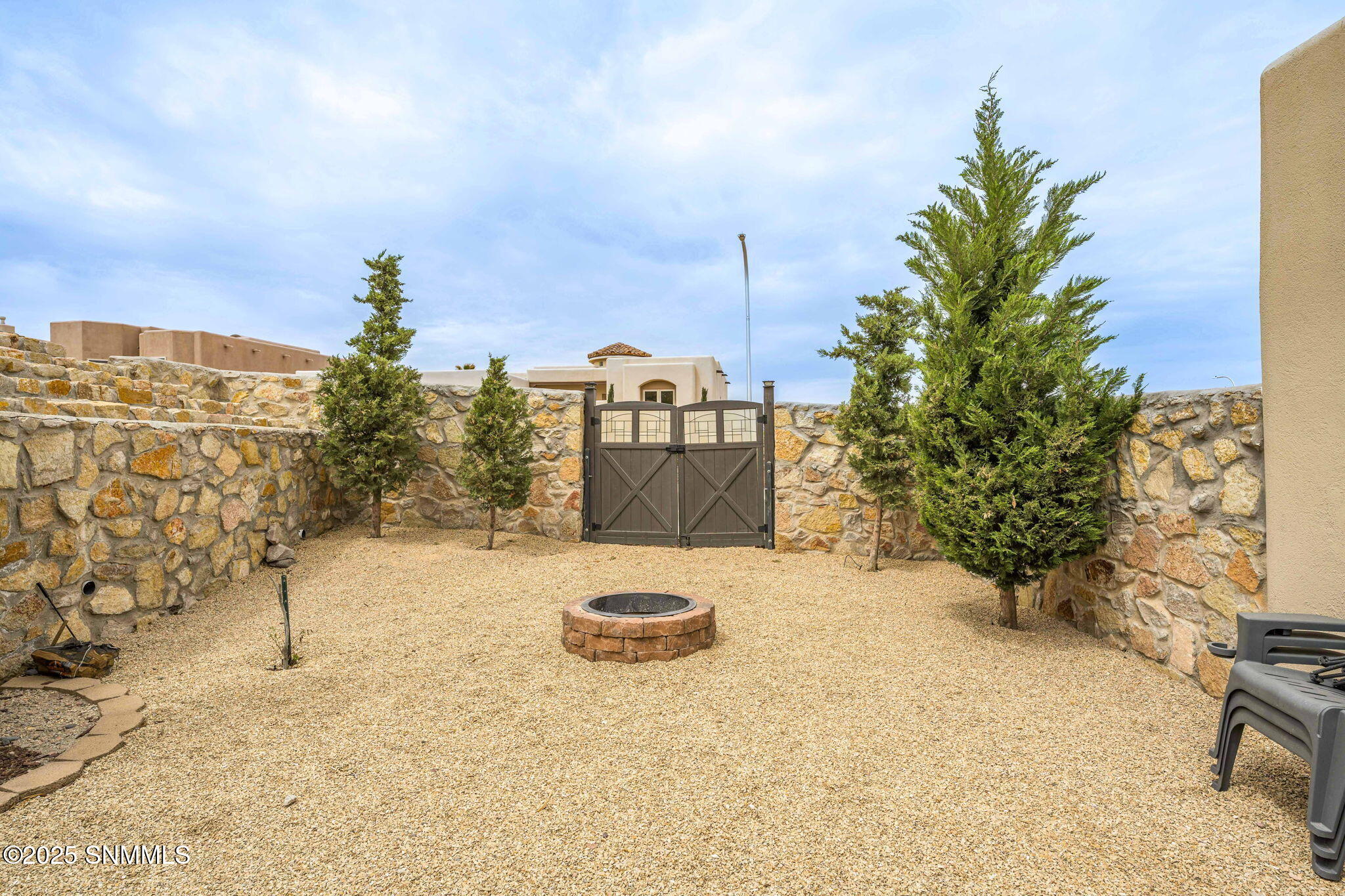 Las Cruces, New Mexico, 88011, United States, 4 Bedrooms Bedrooms, ,3 BathroomsBathrooms,Residential,For Sale,1777024