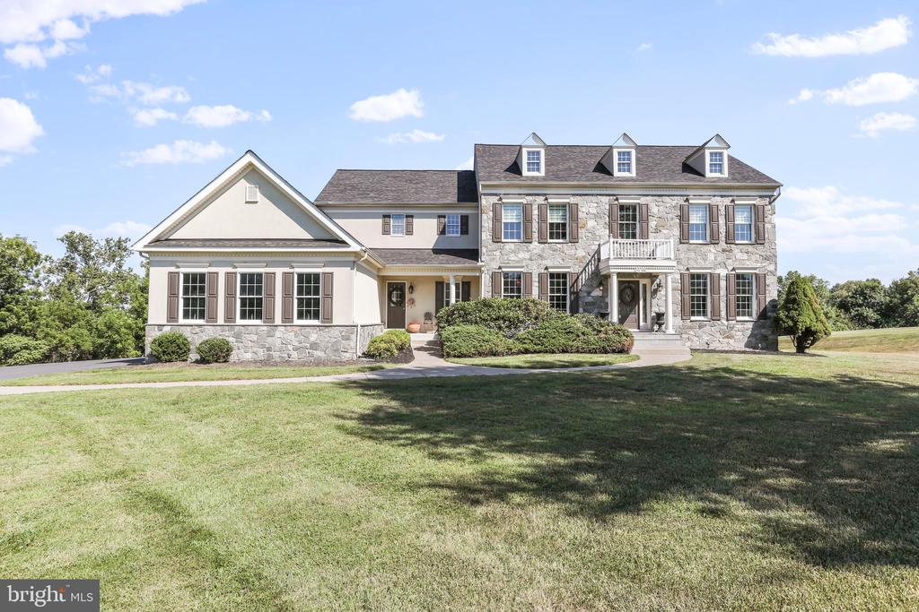 Waterford, Virginia, 20197, United States, 4 Bedrooms Bedrooms, ,5 BathroomsBathrooms,Residential,For Sale,1941290