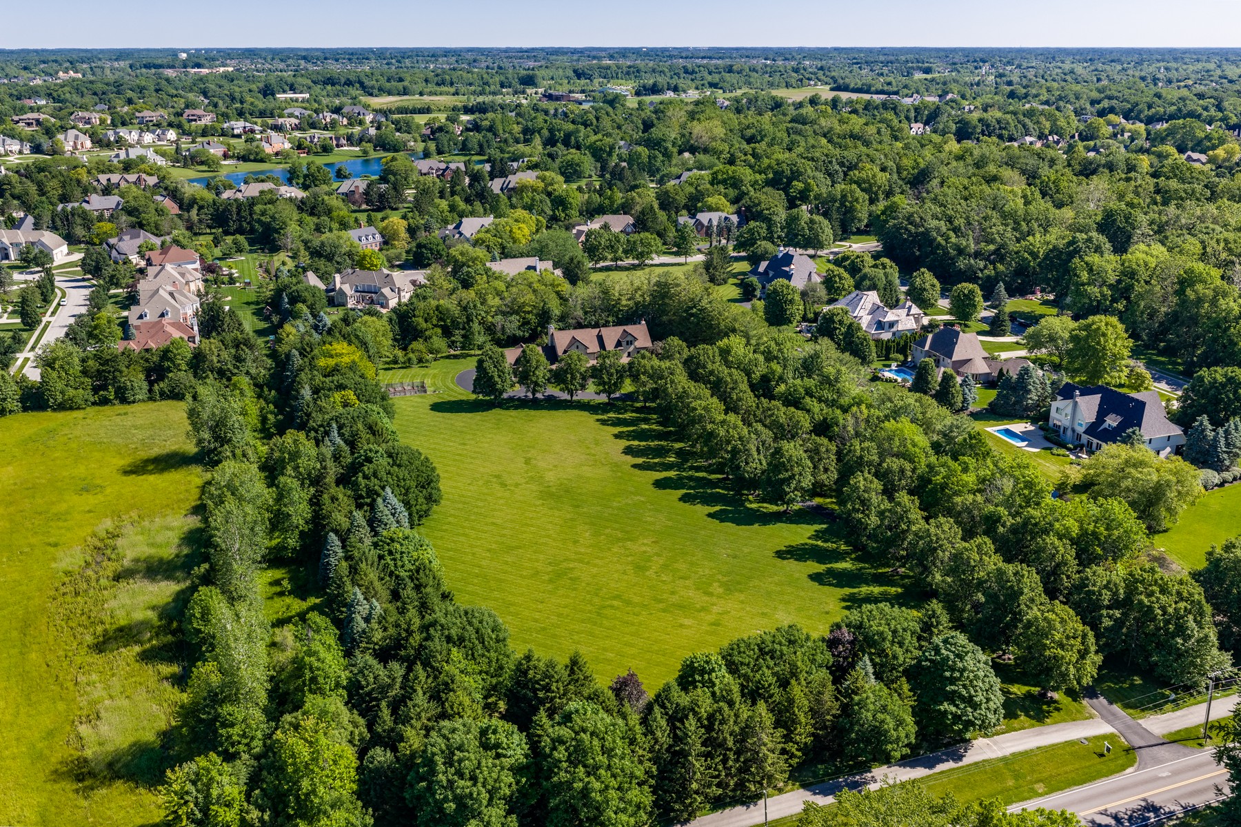  Rare Opportunity to Own a Stunning Home with Acreage in West Carmel - 物件實景