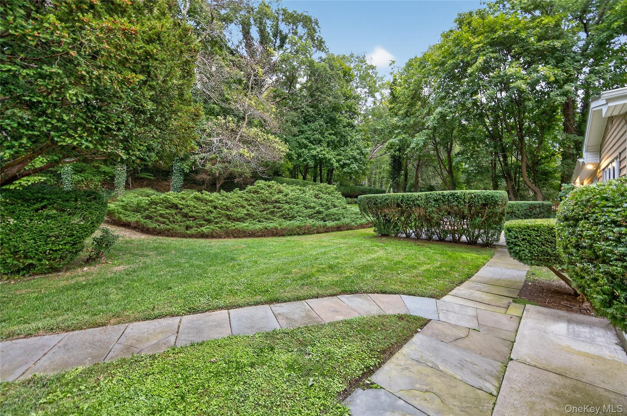 634 Park Avenue, Huntington, NY, 11743 - 物件實景