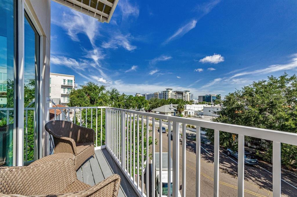 St Petersburg, Florida, 33701, United States, 3 Bedrooms Bedrooms, ,3 BathroomsBathrooms,Residential,For Sale,1885296