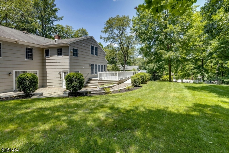 Berkeley Heights Twp., New Jersey, 07922, United States, 6 Bedrooms Bedrooms, ,4 BathroomsBathrooms,Residential,For Sale,1837487