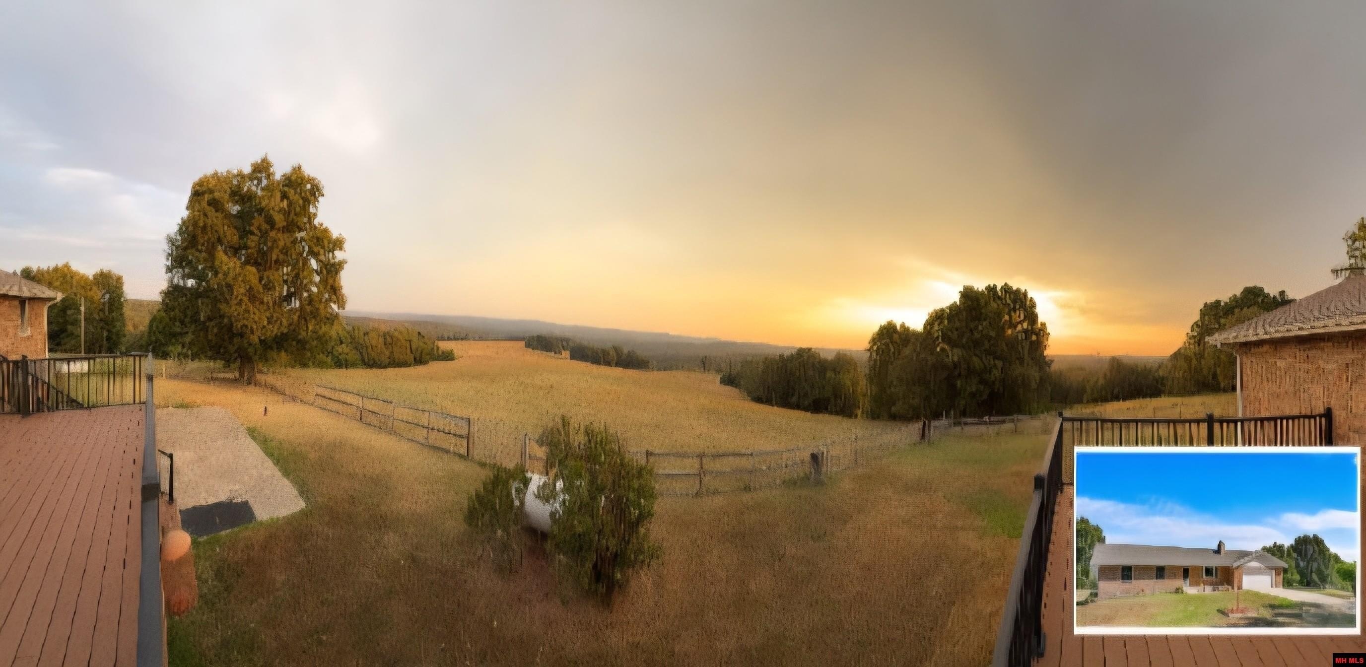 Gainesville, Missouri, 65655, United States, 4 Bedrooms Bedrooms, ,3 BathroomsBathrooms,Residential,For Sale,1979779