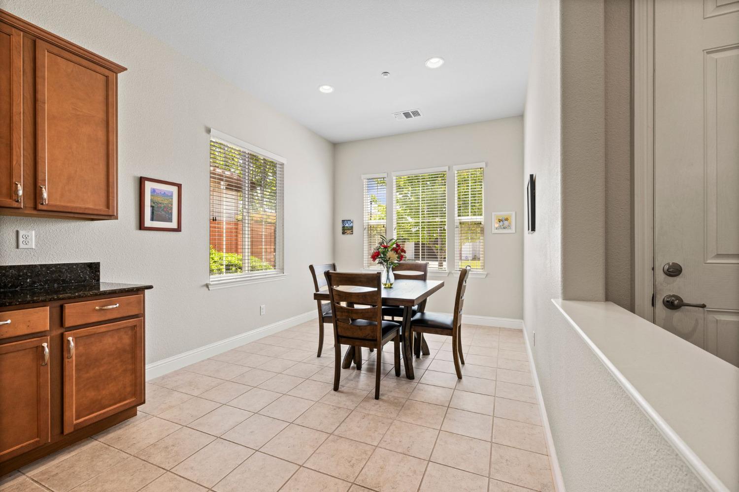 Roseville, California, 95747, United States, 3 Bedrooms Bedrooms, ,2 BathroomsBathrooms,Residential,For Sale,1924391