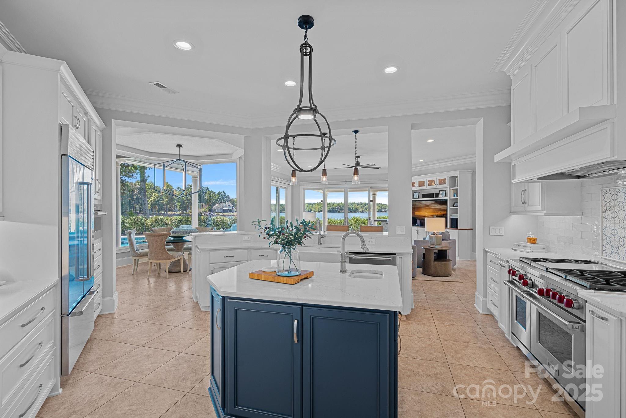 Mooresville, North Carolina, 28117, United States, 4 Bedrooms Bedrooms, ,6 BathroomsBathrooms,Residential,For Sale,1989072