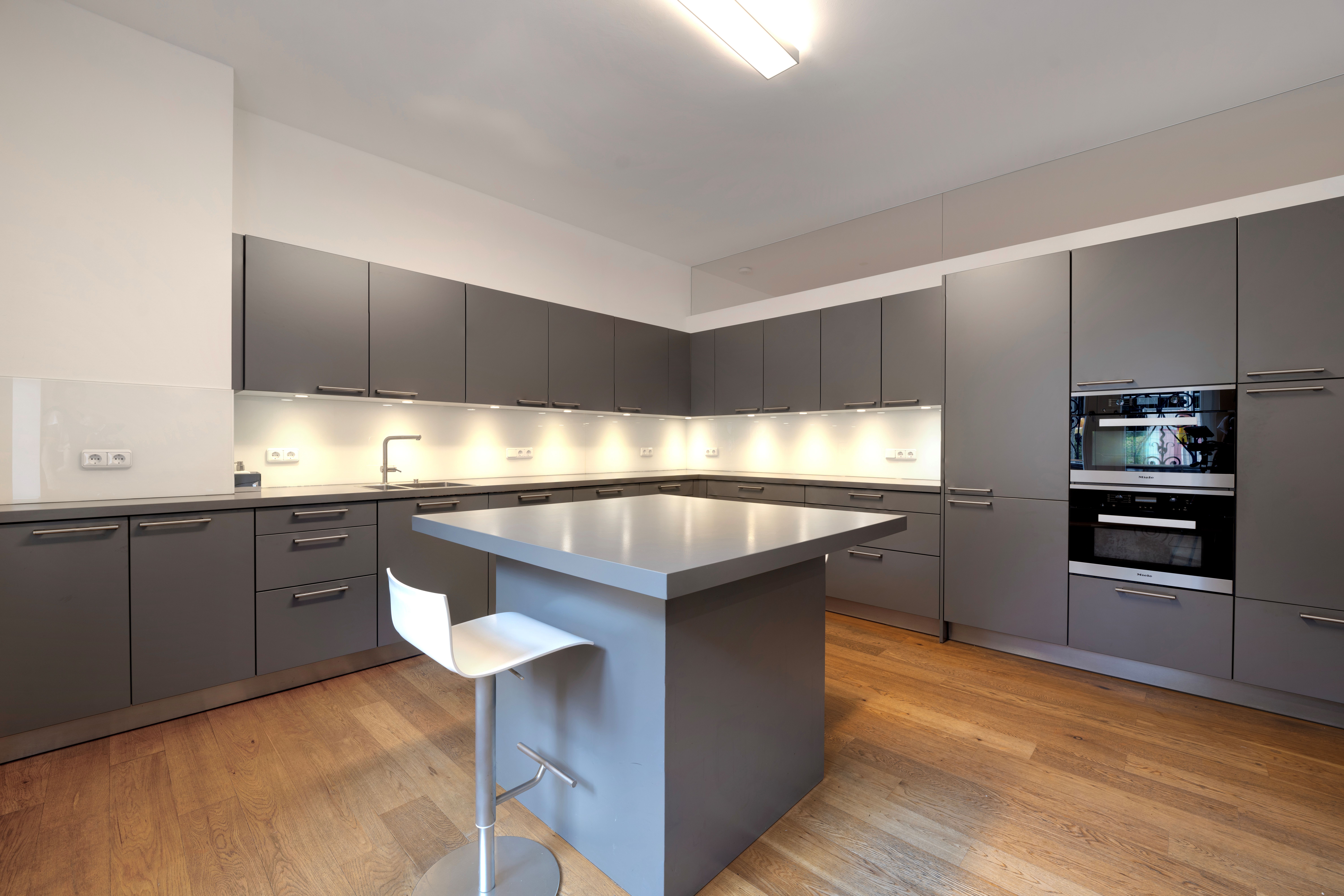  MODERN LUXURY APARTMENT ON THE BELETAGE NEAR HOFGARTEN PARK - 物件實景