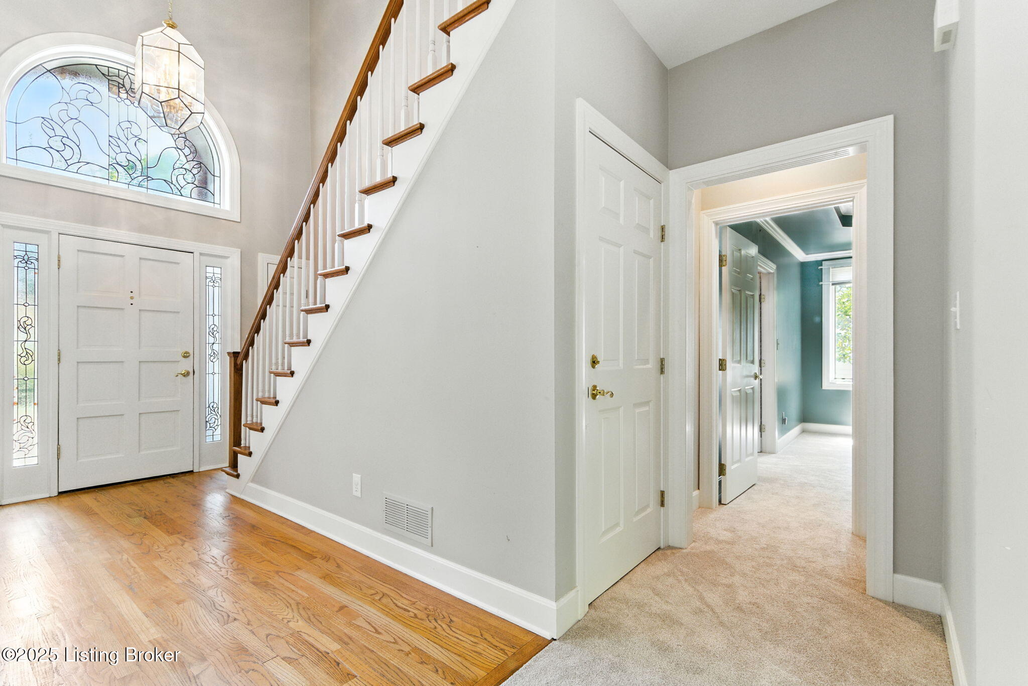 Prospect, Kentucky, 40059, United States, 4 Bedrooms Bedrooms, ,4 BathroomsBathrooms,Residential,For Sale,1941807