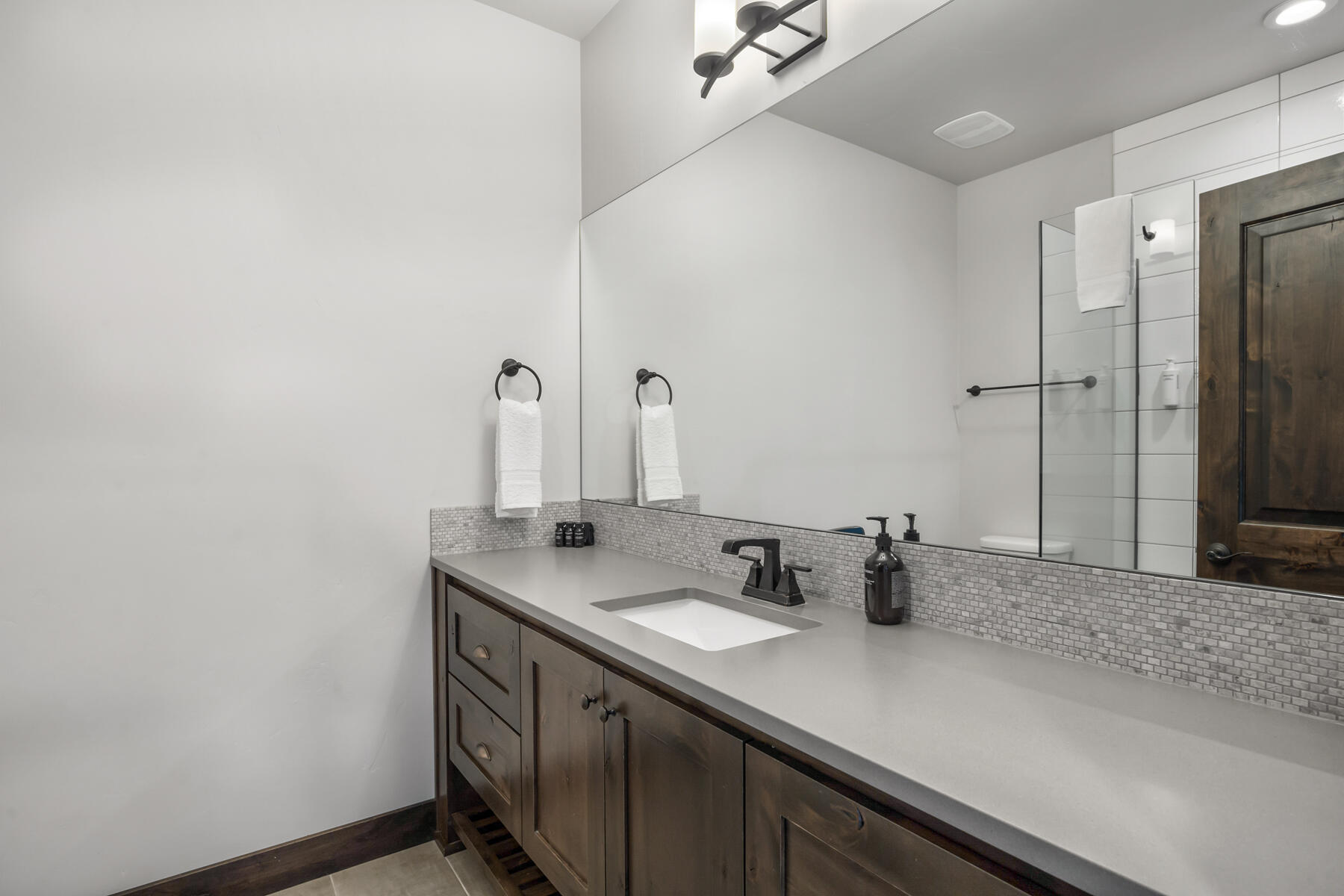 Powell Butte, Oregon, 97753, United States, 4 Bedrooms Bedrooms, ,3 BathroomsBathrooms,Residential,For Sale,1827363