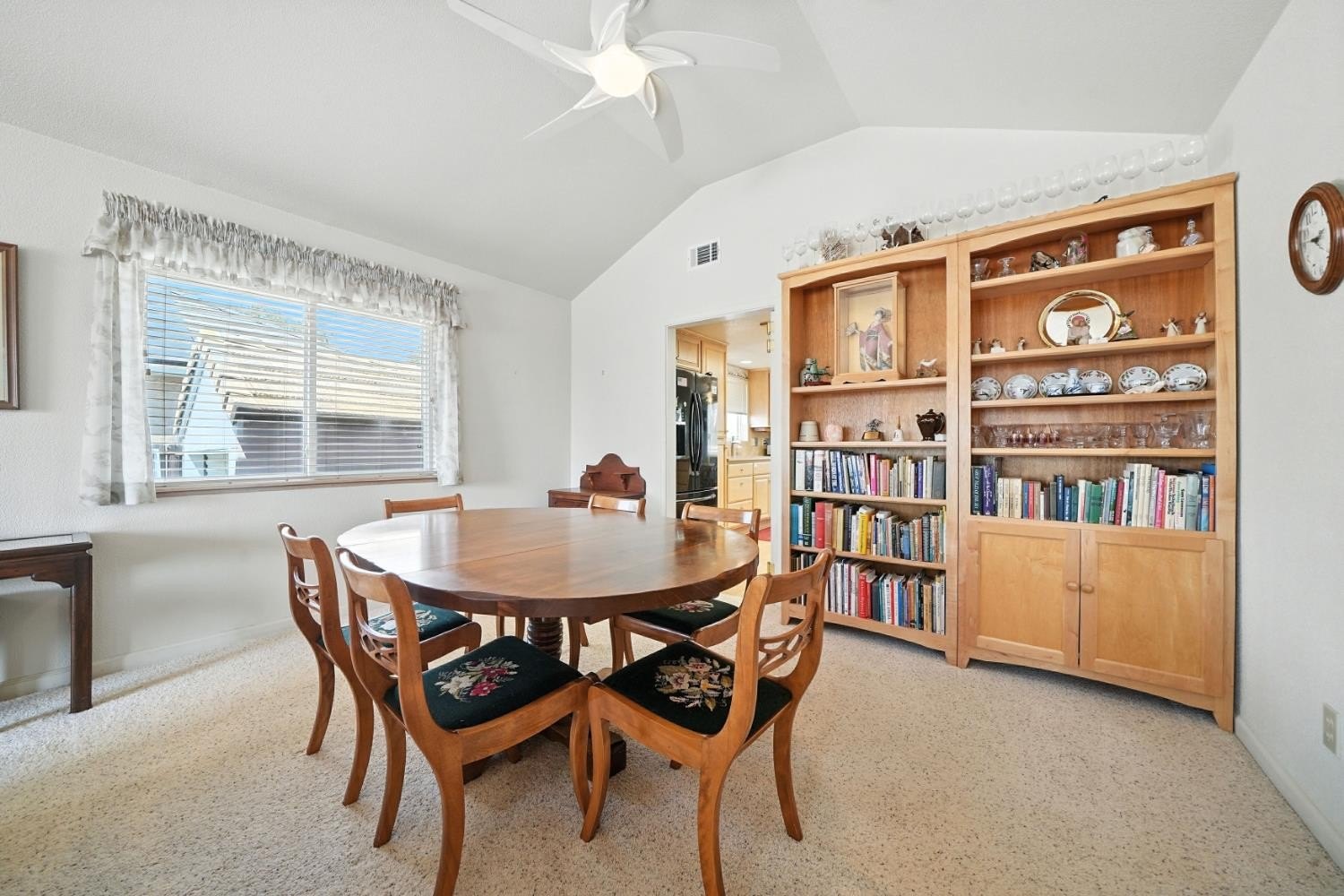 Wallace, California, 95254, United States, 4 Bedrooms Bedrooms, ,3 BathroomsBathrooms,Residential,For Sale,1976011