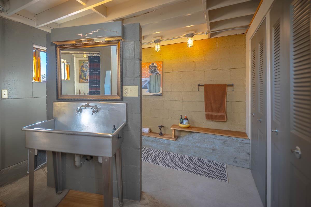 Truchas, New Mexico, 87578, United States, 3 Bedrooms Bedrooms, ,4 BathroomsBathrooms,Residential,For Sale,1739296