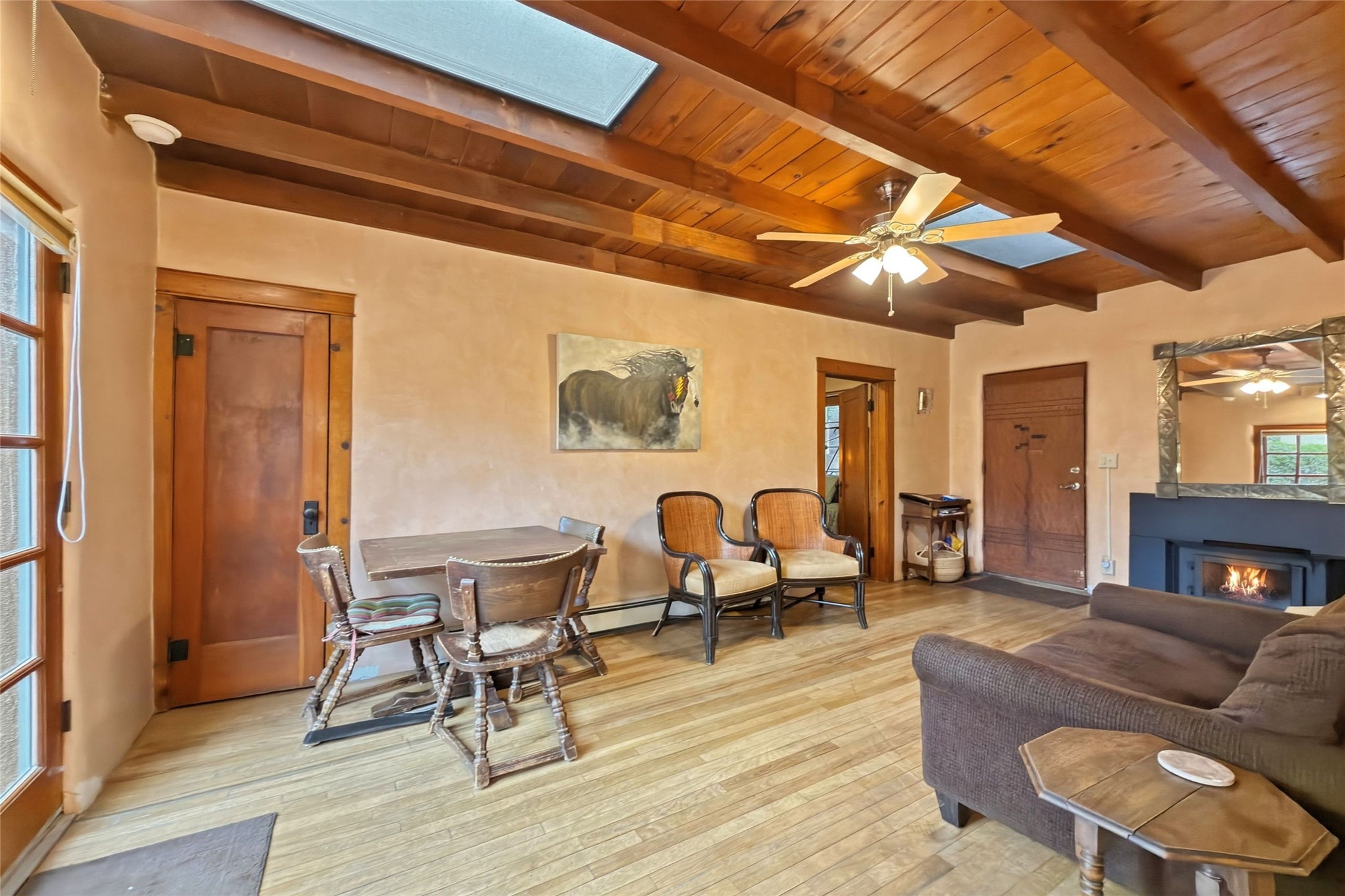  216 E Santa Fe Avenue - 物件實景