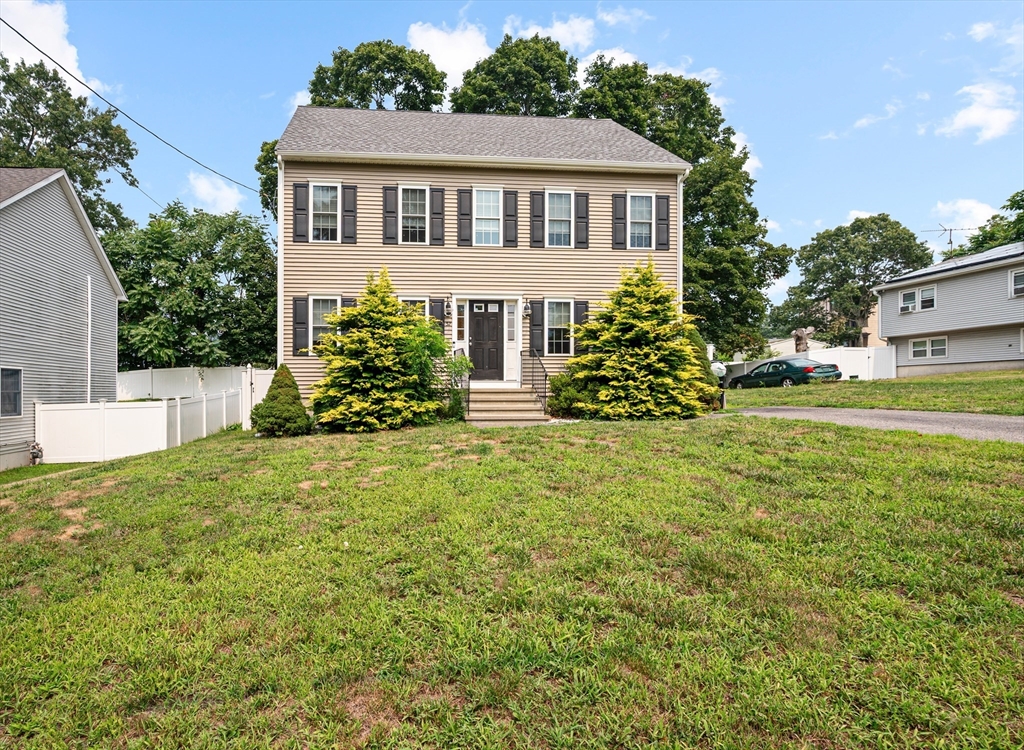 Brockton, Massachusetts, 02302, United States, 3 Bedrooms Bedrooms, ,3 BathroomsBathrooms,Residential,For Sale,1918560