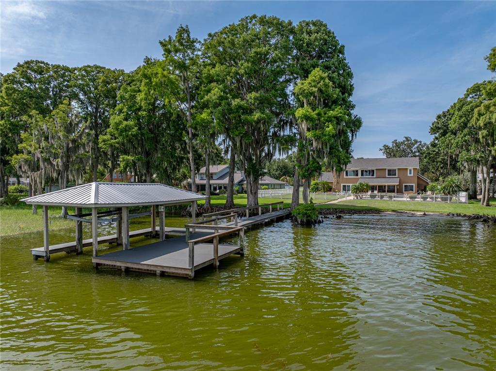 Winter Haven, Florida, 33884, United States, 3 Bedrooms Bedrooms, ,4 BathroomsBathrooms,Residential,For Sale,1895737