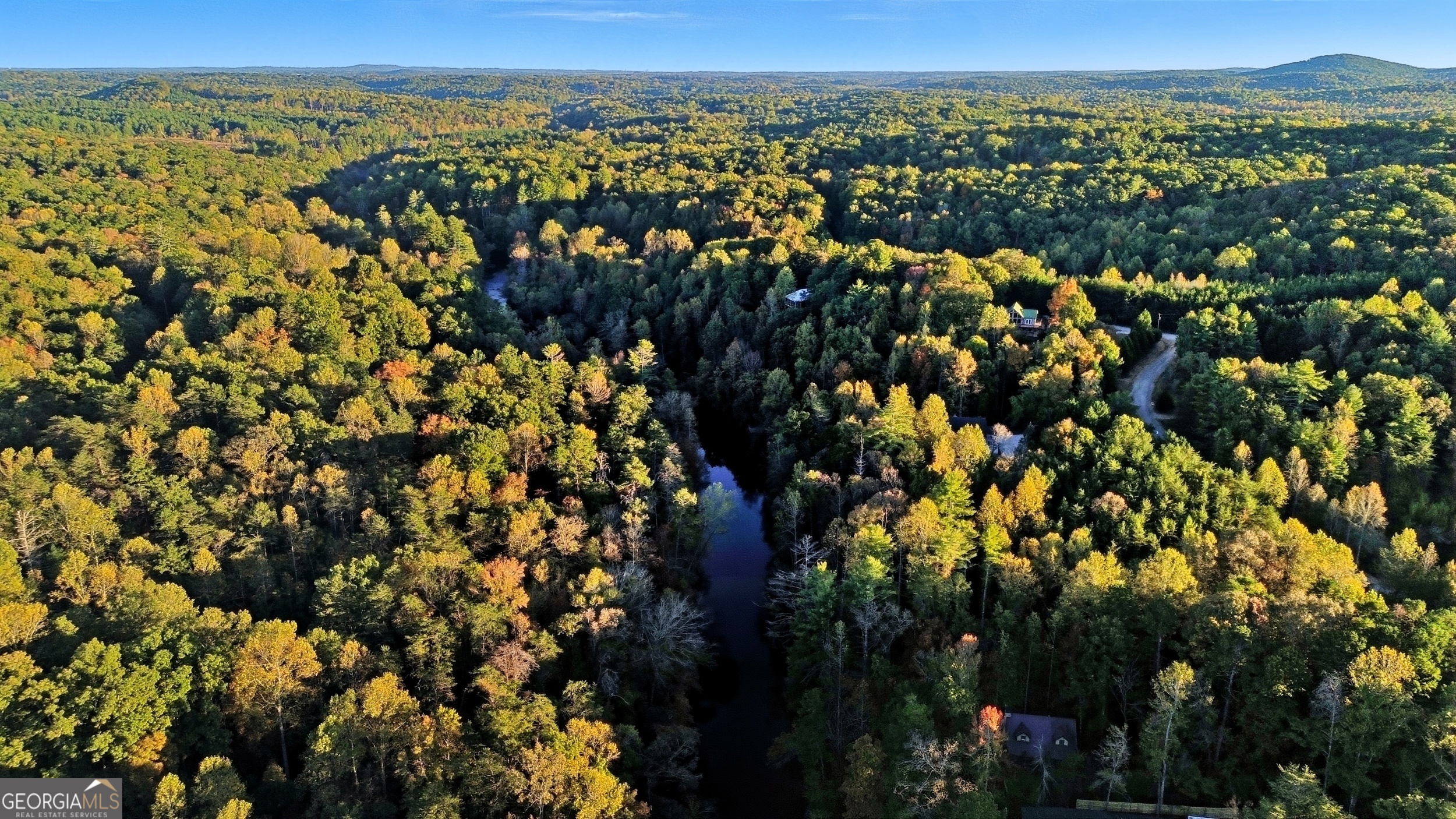 Clarkesville, Georgia, 30523, United States, 4 Bedrooms Bedrooms, ,4 BathroomsBathrooms,Residential,For Sale,1975876