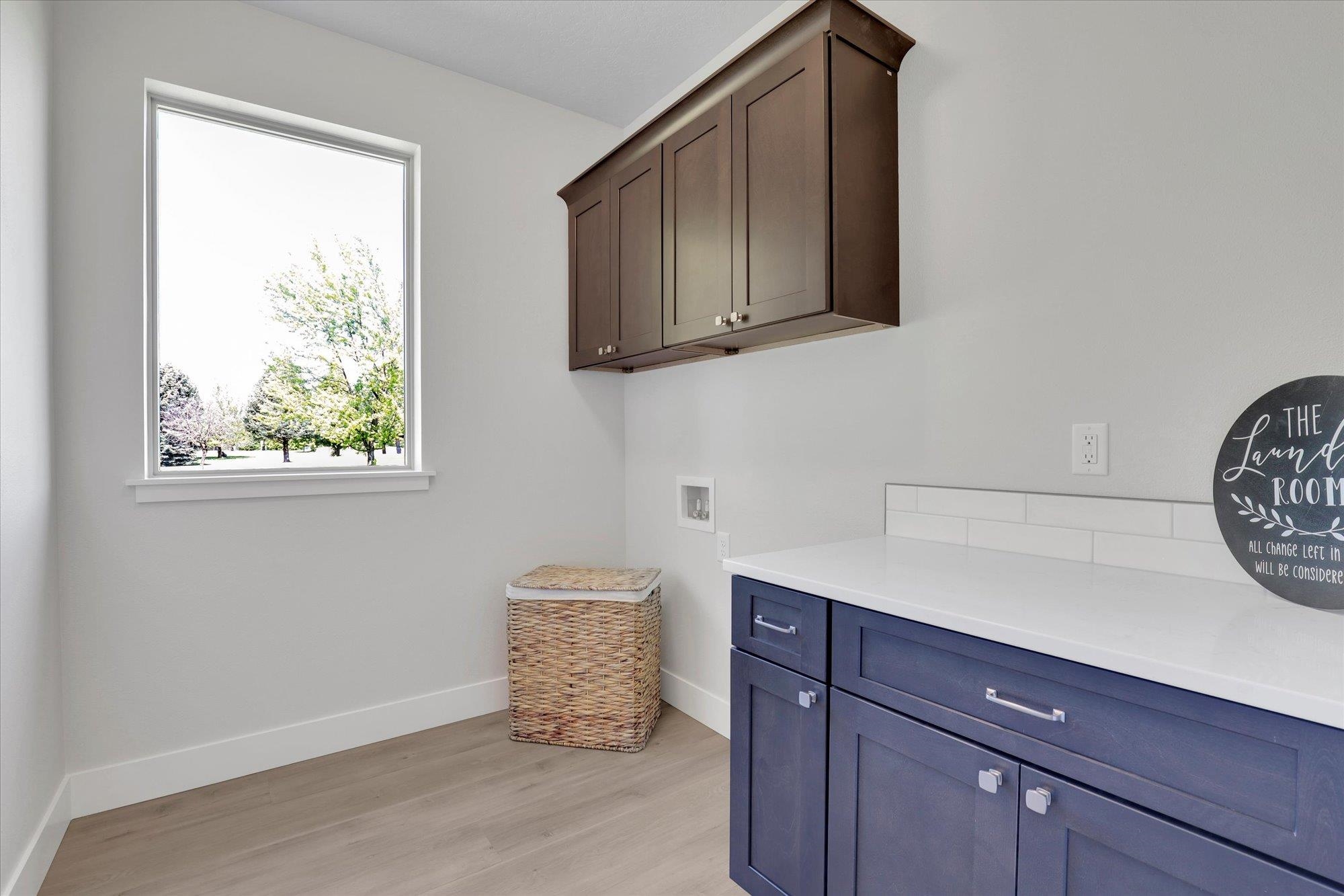 Deer Park, Washington, 99006, United States, 3 Bedrooms Bedrooms, ,2 BathroomsBathrooms,Residential,For Sale,1684297