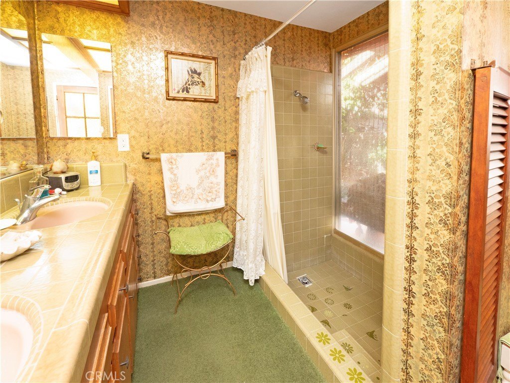 La Verne, California, 91750, United States, 3 Bedrooms Bedrooms, ,2 BathroomsBathrooms,Residential,For Sale,1981823