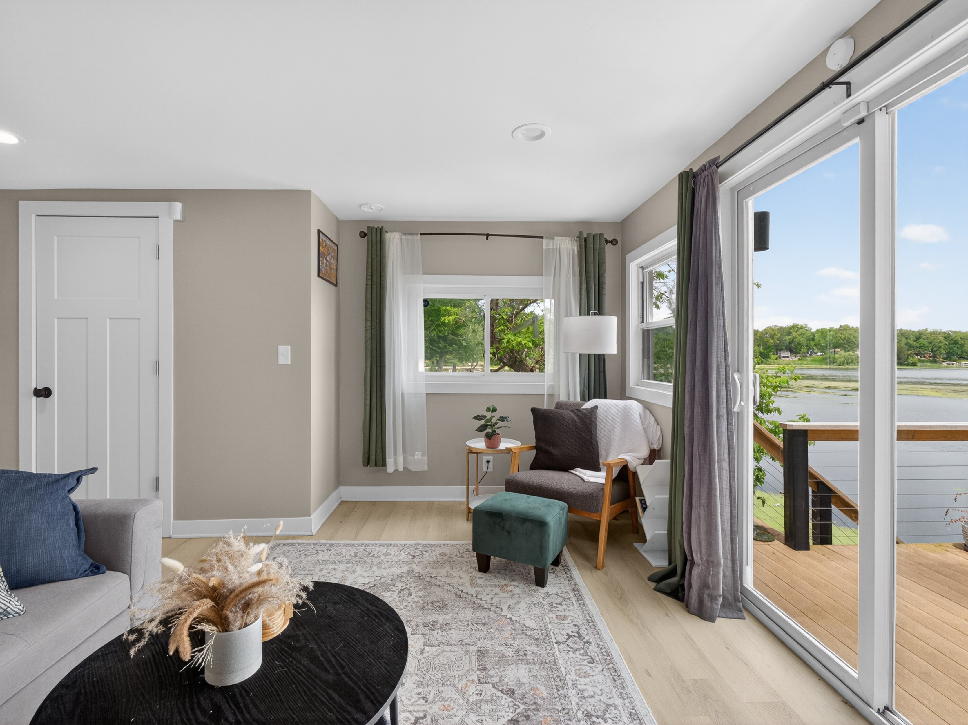  Updated Cottage with Convenient Access to Lake Webster - 物件實景
