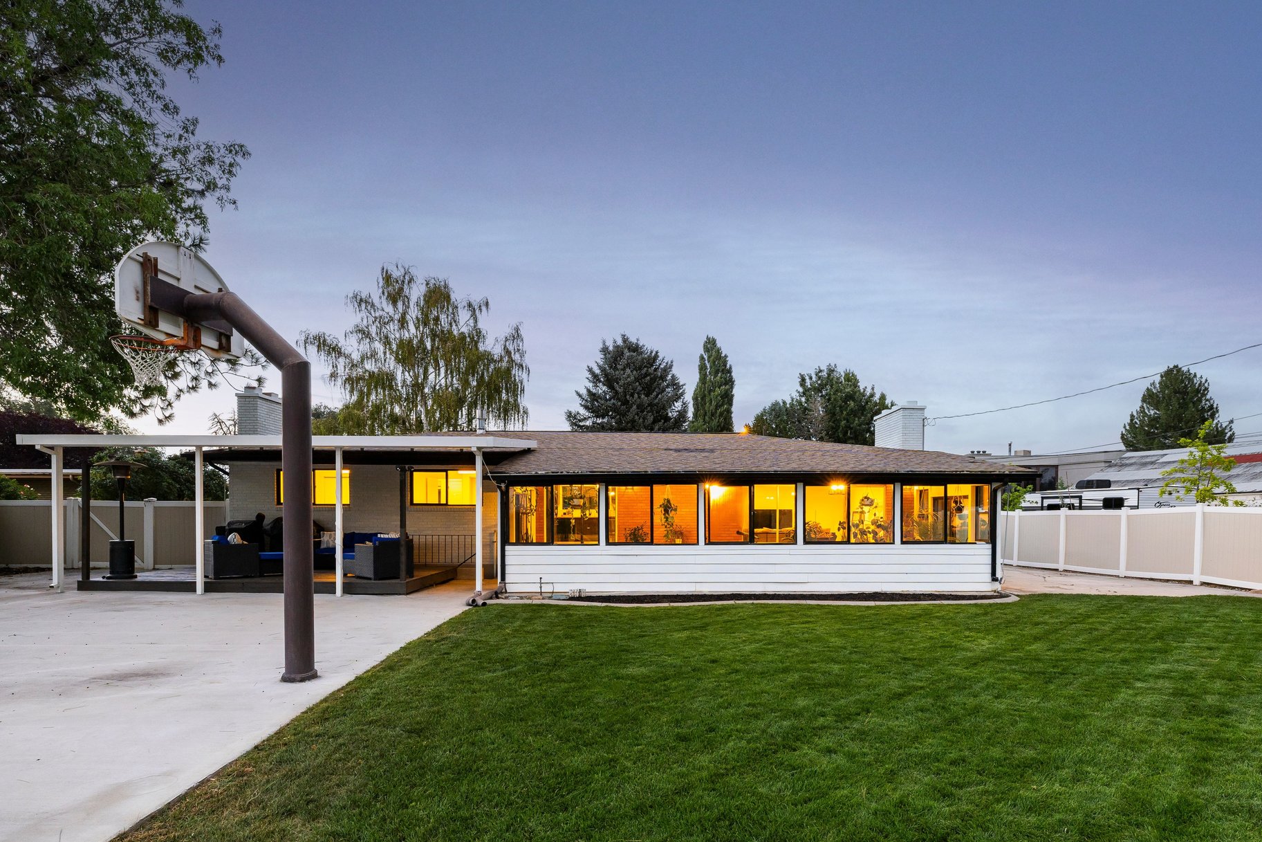  Private 0.34-Acre Modern Murray Rambler - 物件實景