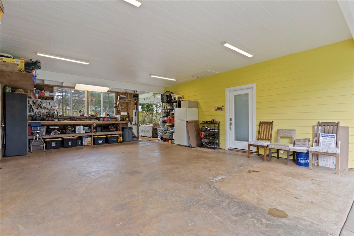 Haiku, Hawaii, 97608, United States, 3 Bedrooms Bedrooms, ,2 BathroomsBathrooms,Residential,For Sale,1979886