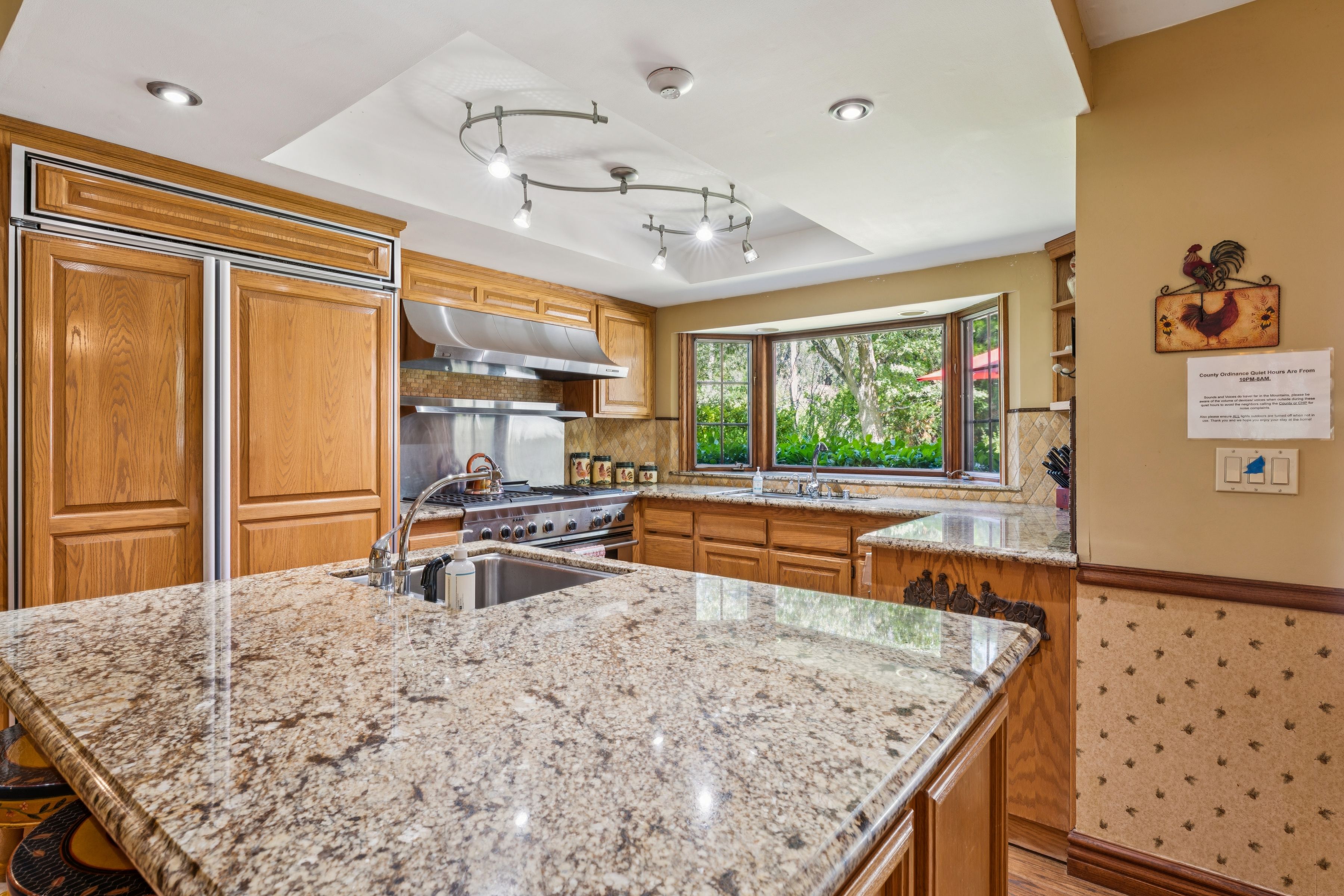  28476 North Shore Road, Lake Arrowhead, CA 92352 - 物件實景