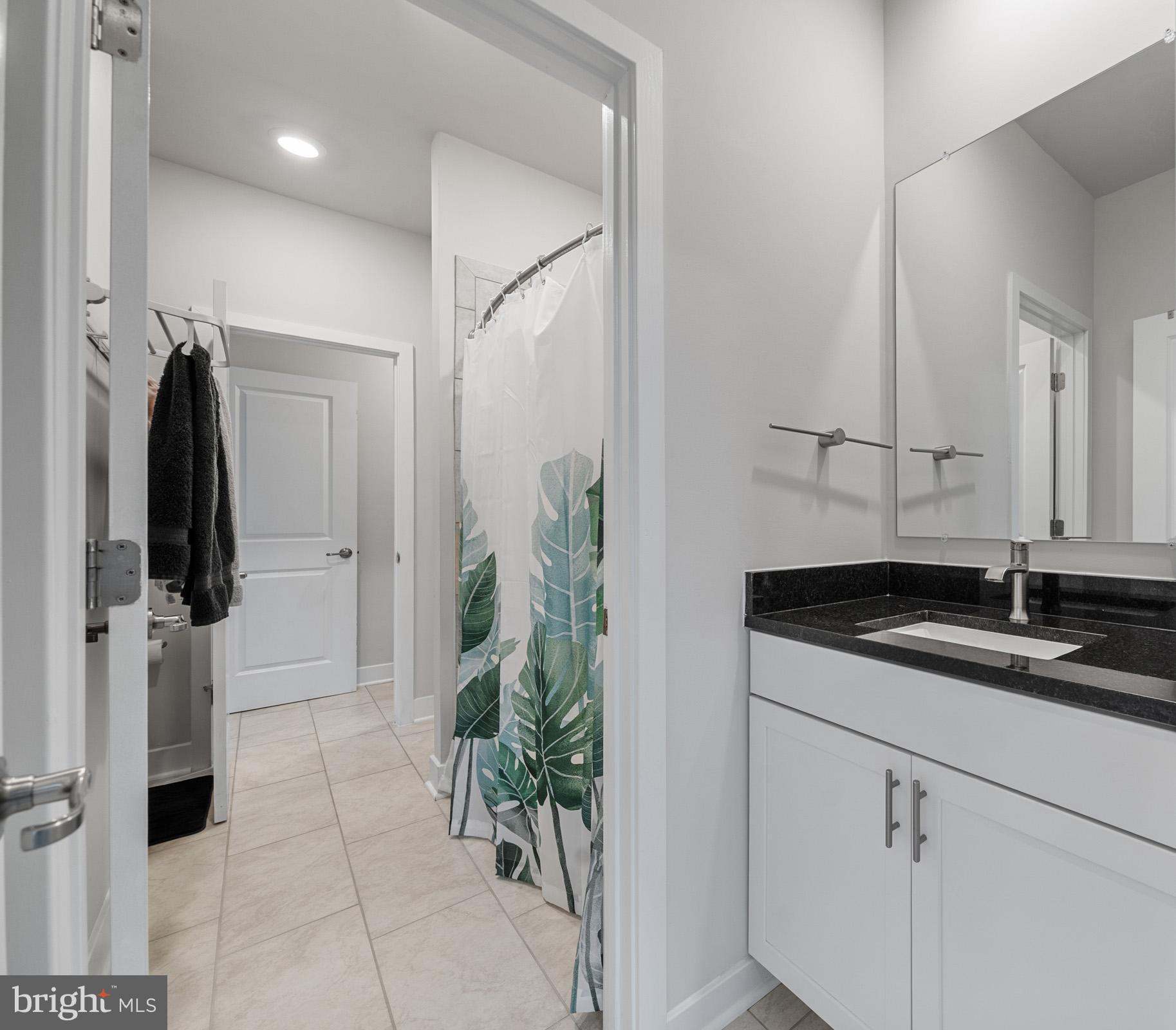 White Plains, Maryland, 20695, United States, 5 Bedrooms Bedrooms, ,5 BathroomsBathrooms,Residential,For Sale,1921773