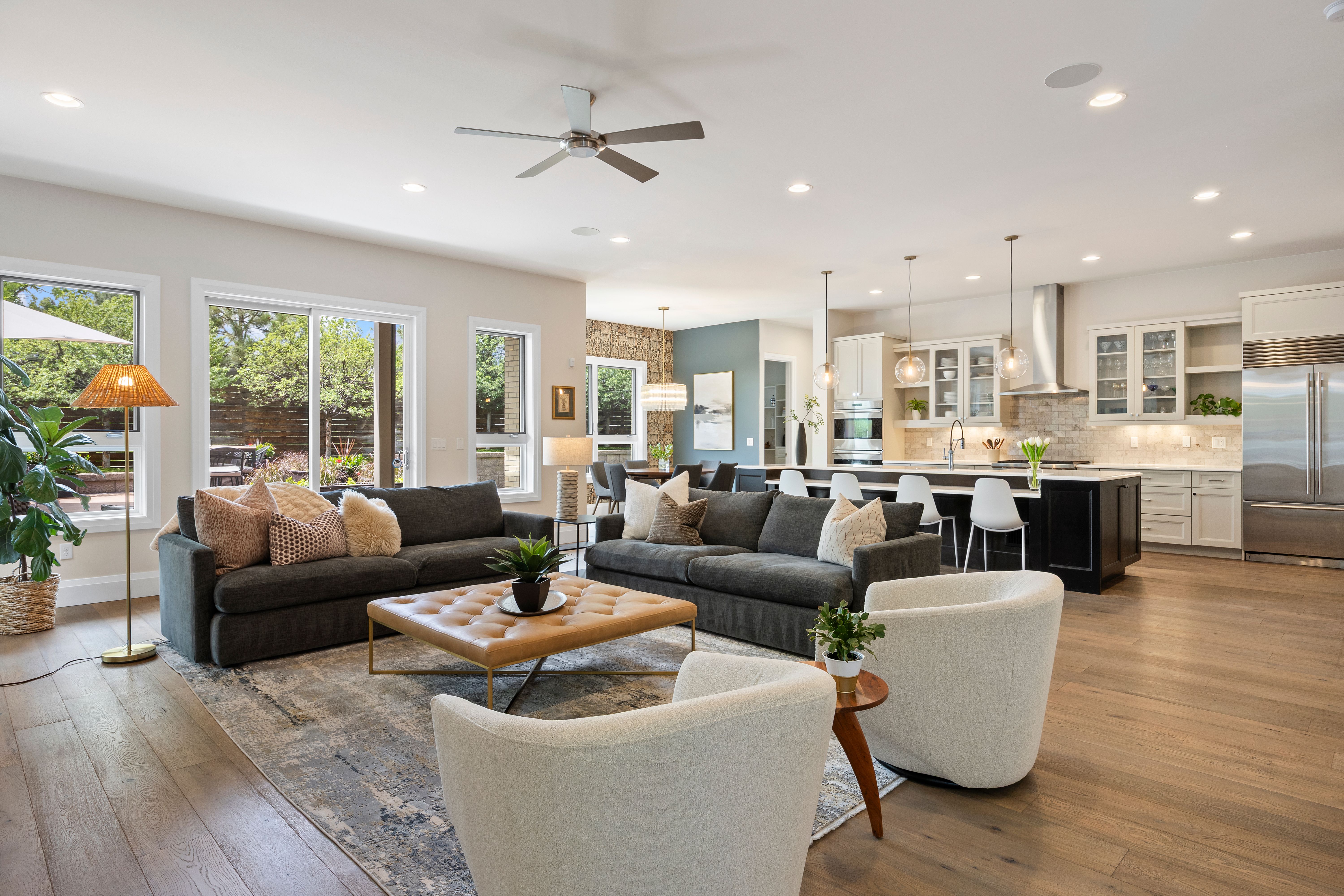  Exceptional Contemporary Move-In Ready Designed For Modern Living - 物件實景