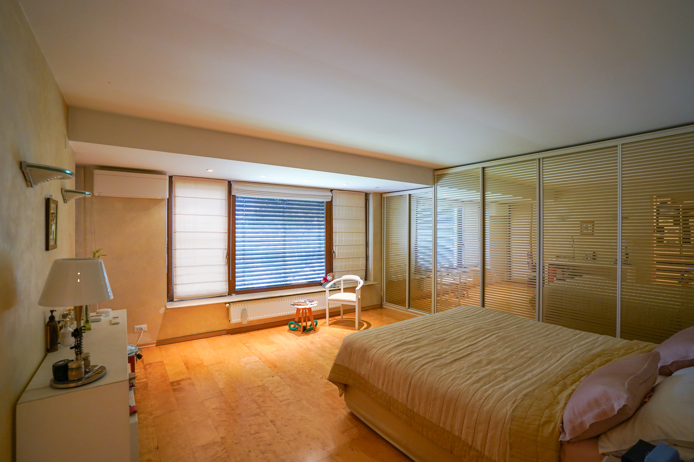  Villa with Private Peninsula and Panoramic Lake Views, Corbeanca - 物件實景