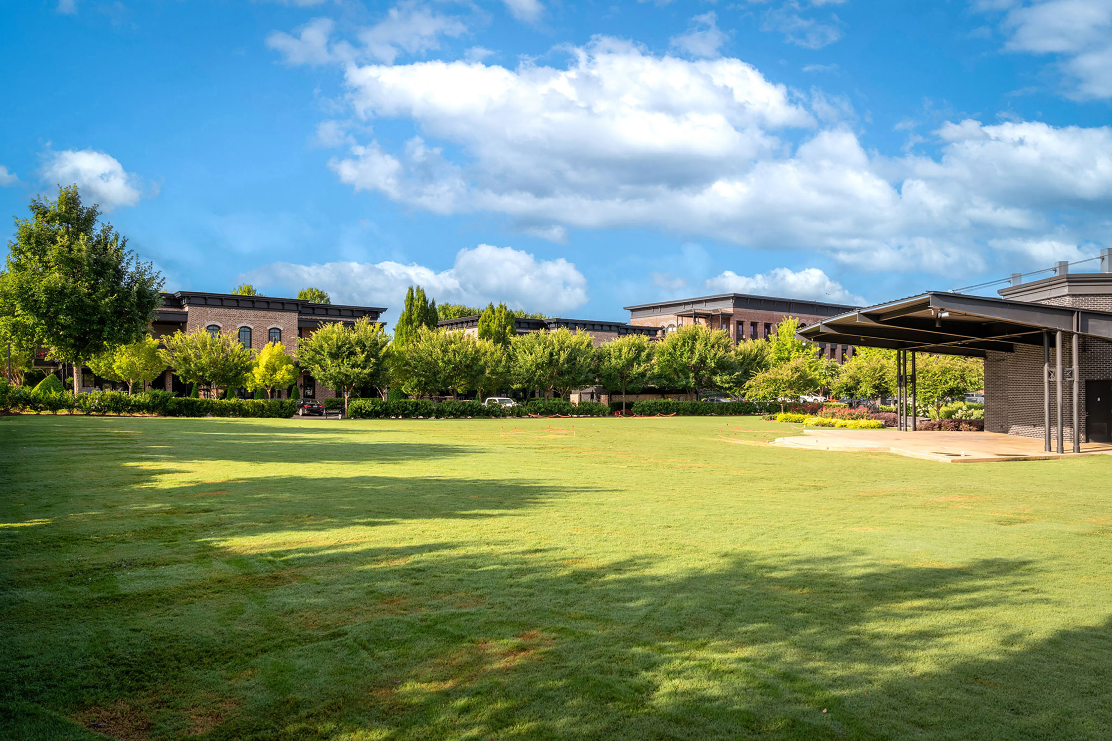  Magnificent European-Style Country Oasis - 物件實景
