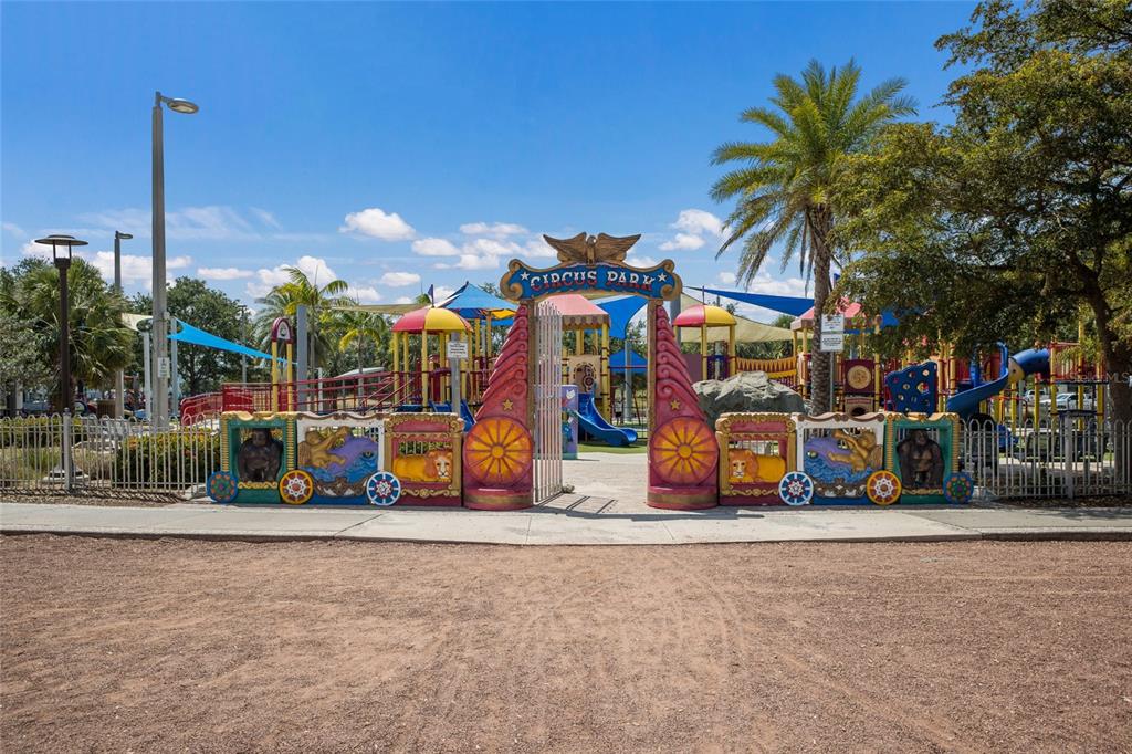 Sarasota, Florida, 34237, United States, 3 Bedrooms Bedrooms, ,4 BathroomsBathrooms,Residential,For Sale,1989213