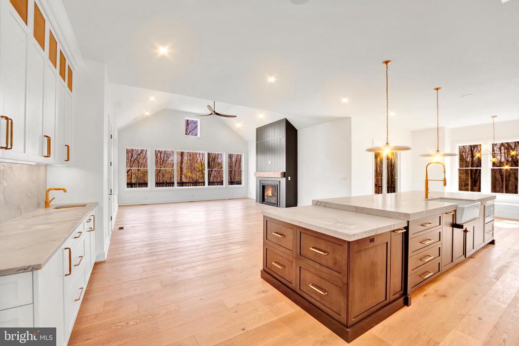 Newtown, Pennsylvania, 18940, United States, 5 Bedrooms Bedrooms, ,5 BathroomsBathrooms,Residential,For Sale,1794669