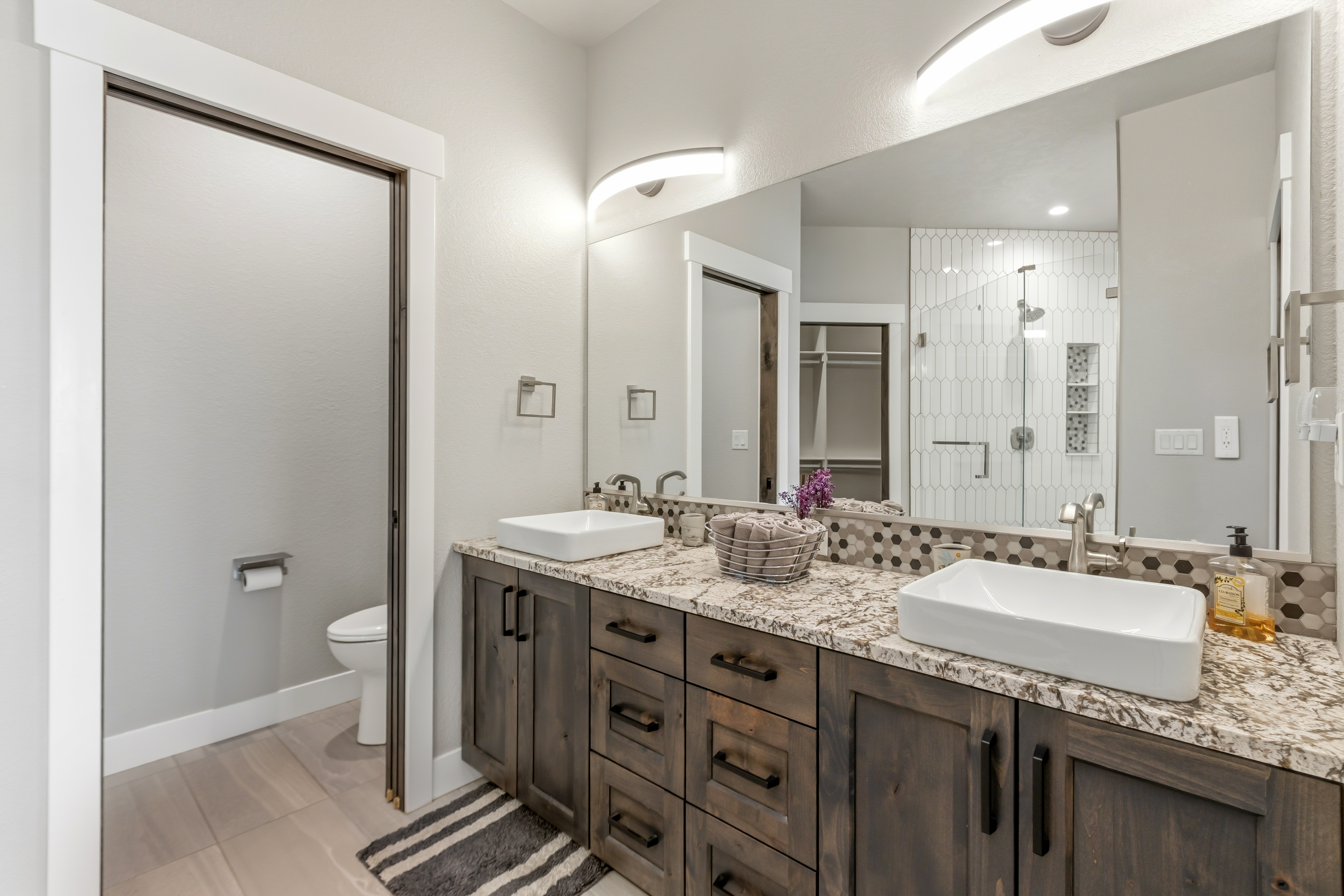  Custom-Built Home in the Highly Sought-After Pelican Lake Ranch Community - 物件實景