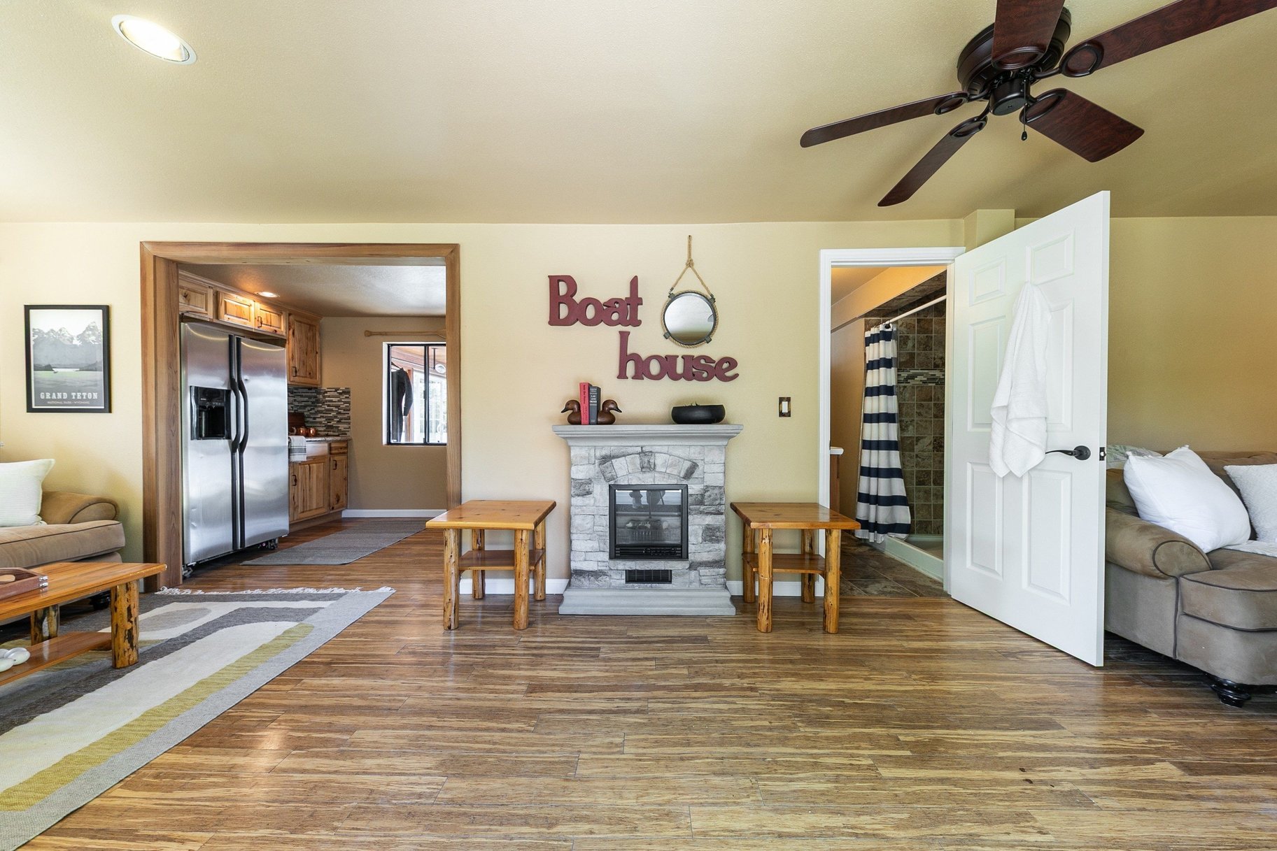  A Rare Lakefront Estate in the Heart of Reno no in One of Northern Nevada