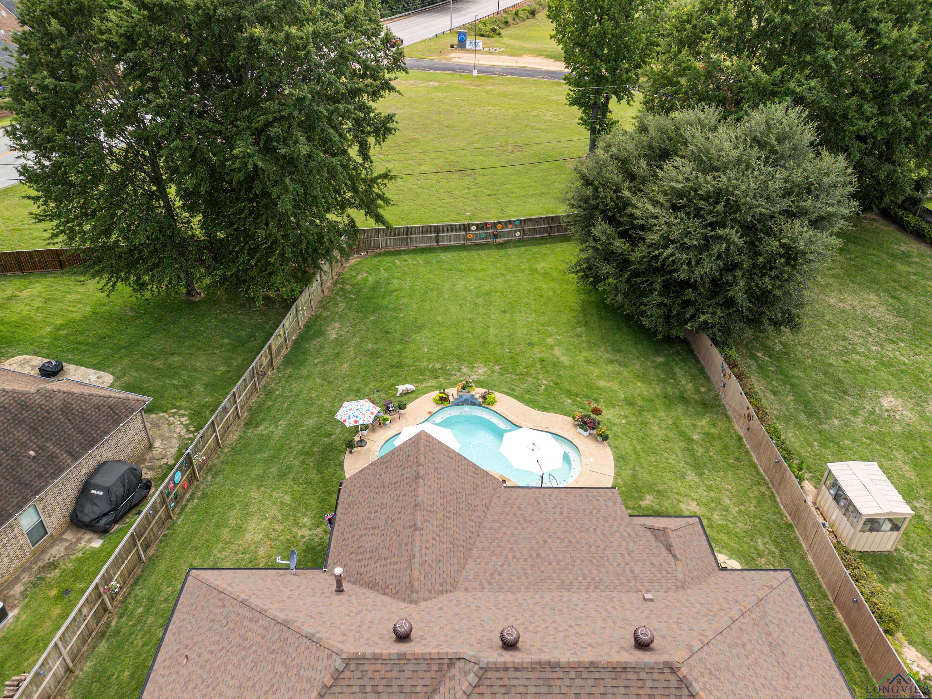 Longview, Texas, 75605, United States, 5 Bedrooms Bedrooms, ,3 BathroomsBathrooms,Residential,For Sale,1827224