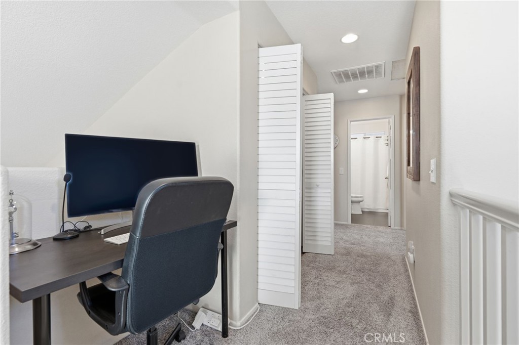 Temecula, California, 92591, United States, 3 Bedrooms Bedrooms, ,3 BathroomsBathrooms,Residential,For Sale,1989212