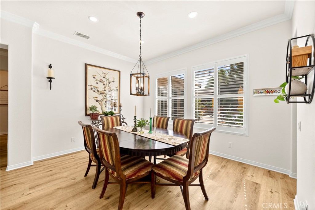 Murrieta, California, 92562, United States, 5 Bedrooms Bedrooms, ,3 BathroomsBathrooms,Residential,For Sale,1837849