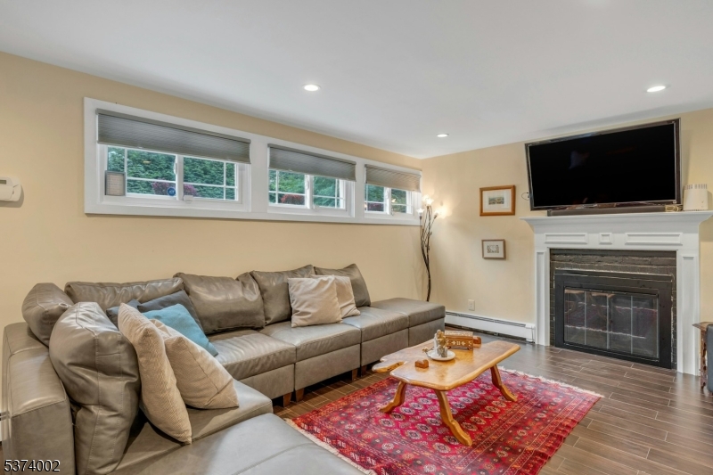 Ridgewood Village, New Jersey, 07450, United States, 4 Bedrooms Bedrooms, ,2 BathroomsBathrooms,Residential,For Sale,1901977