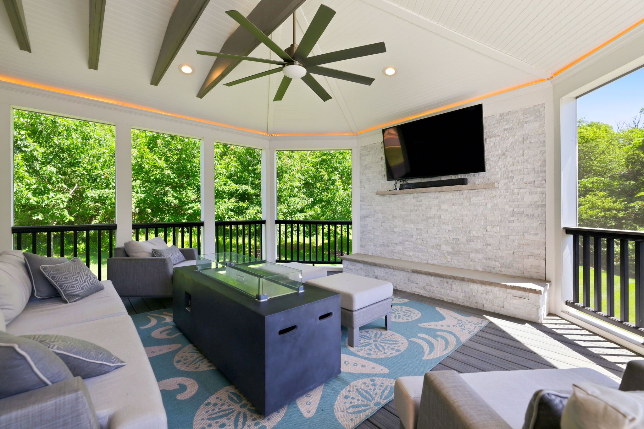  13506 Eagles Rest Drive, Leesburg, VA 20176 - 物件實景
