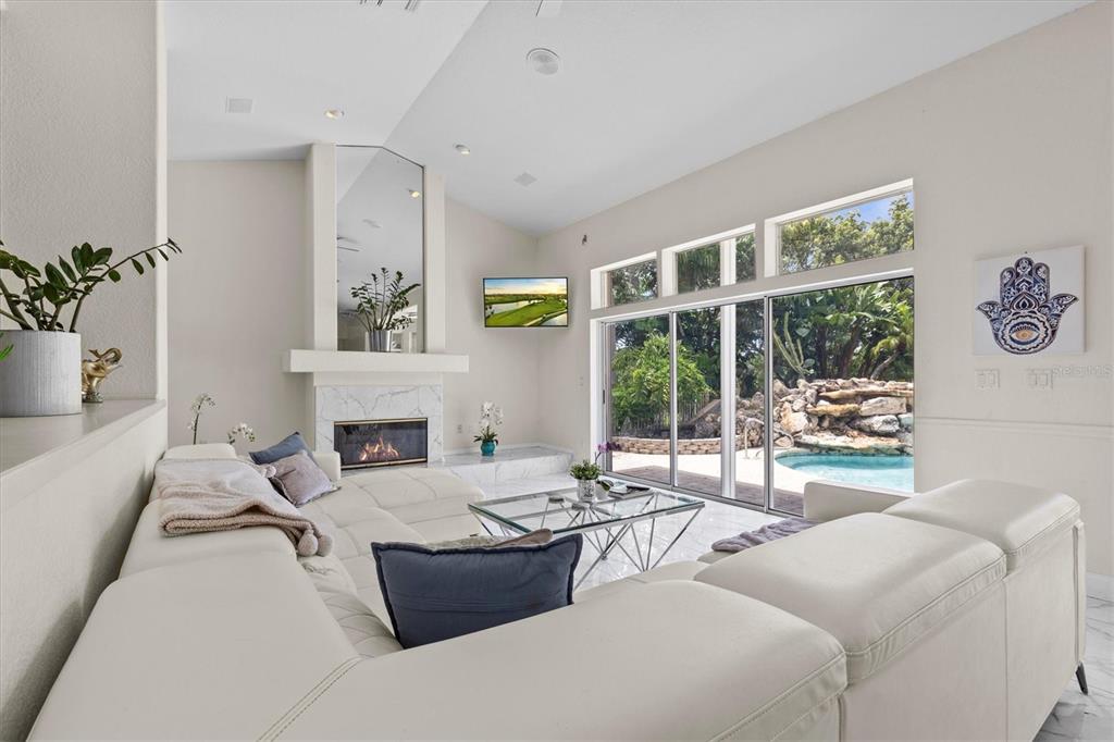 Tarpon Springs, Florida, 34689, United States, 5 Bedrooms Bedrooms, ,4 BathroomsBathrooms,Residential,For Sale,1901720