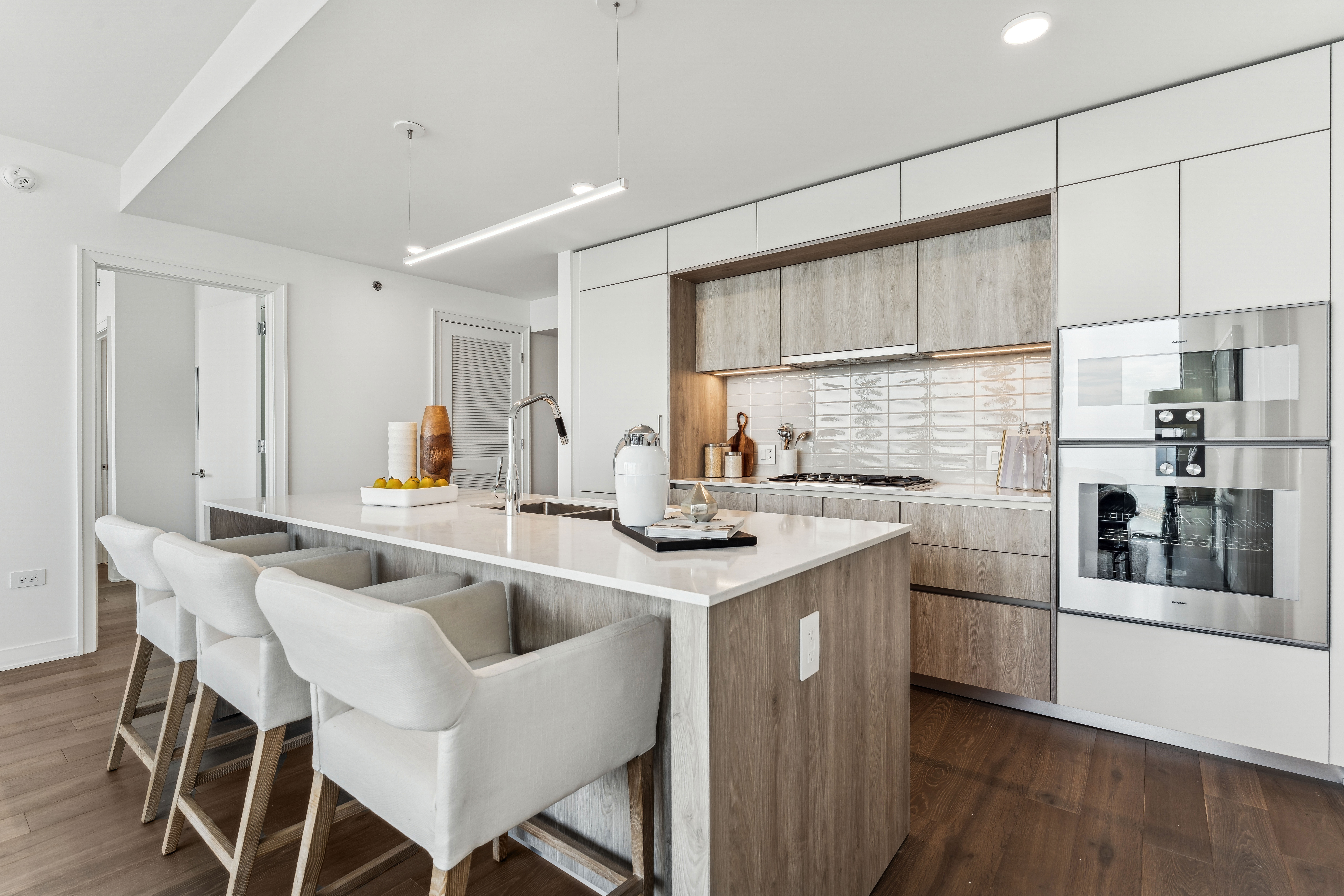  Experience Luxury Resort-style Lakefront Living at Cirrus - 物件實景
