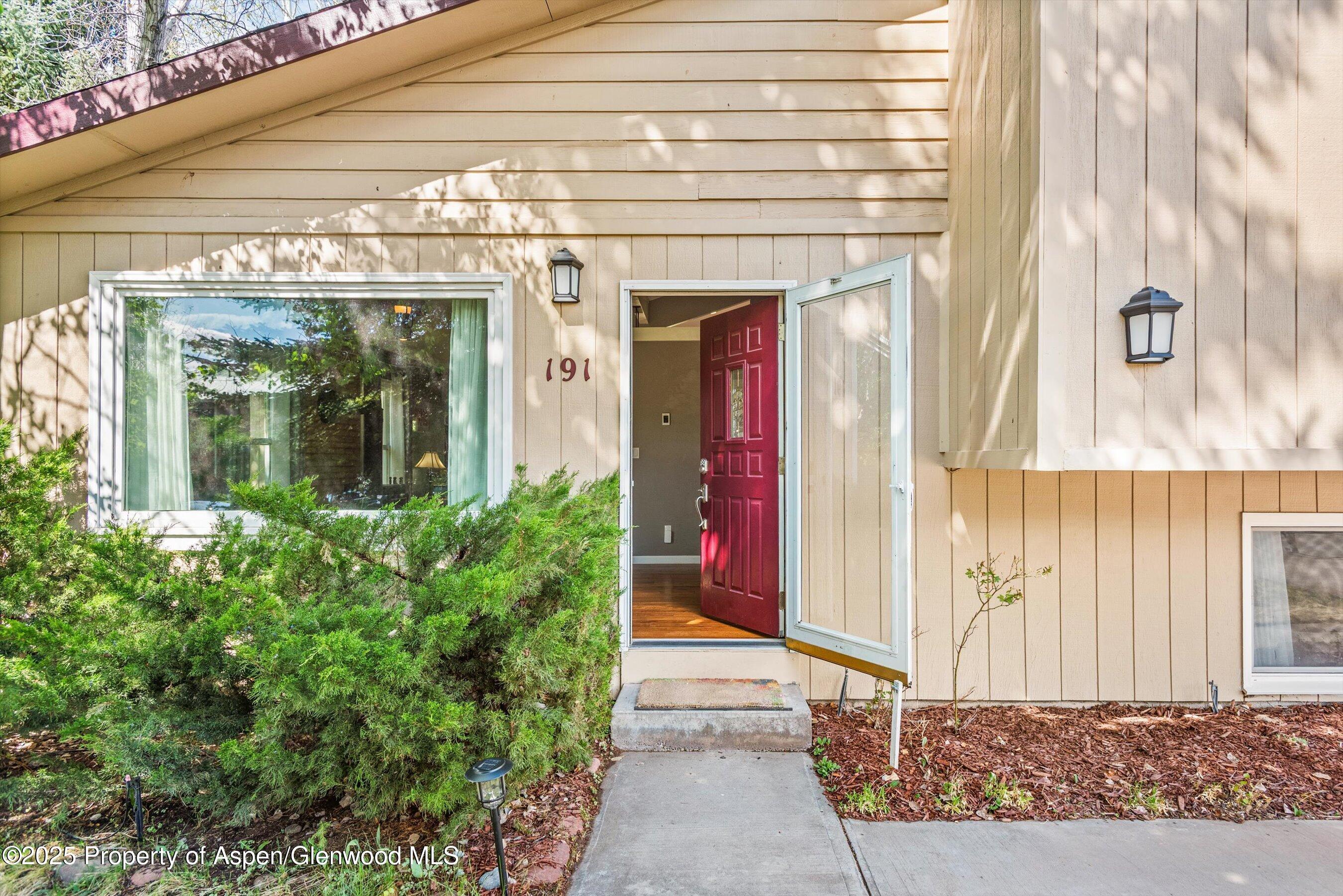 Carbondale, Colorado, 81623, United States, 3 Bedrooms Bedrooms, ,3 BathroomsBathrooms,Residential,For Sale,1826776