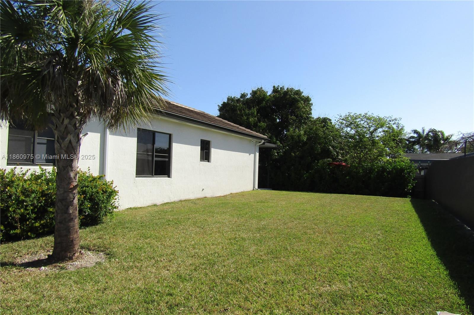 Miami, Florida, 33157, United States, 4 Bedrooms Bedrooms, ,3 BathroomsBathrooms,Residential,For Sale,1939963