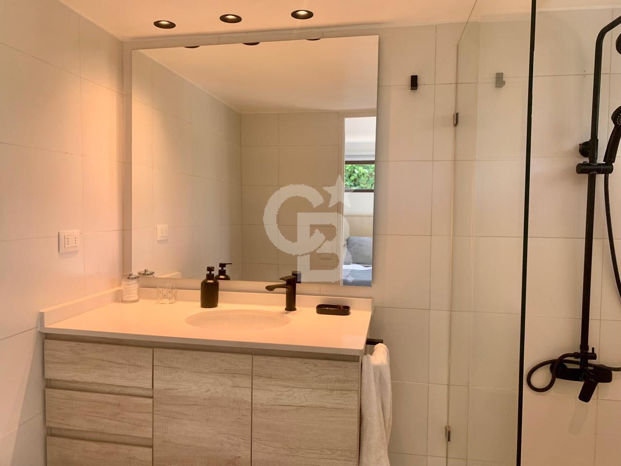 Vitacura, Chile, 3 Bedrooms Bedrooms, ,3 BathroomsBathrooms,Residential,For Sale,1986468